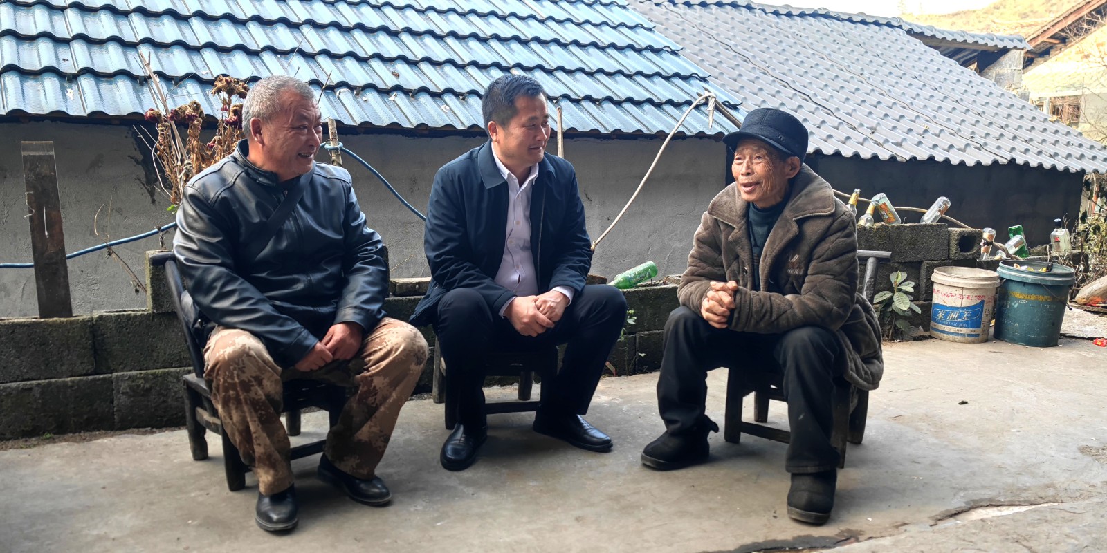 宋祖林春节前走访慰问基层老党员