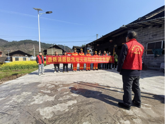 默戎镇：消防防汛地灾联动演练 应急能力提升“加速度”