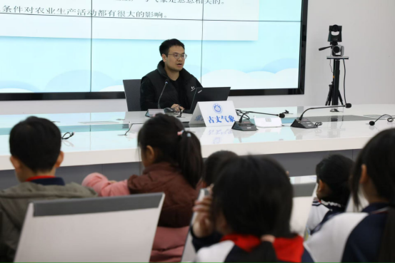 探测气象 解码风云——罗依溪九年制学校携手古丈县气象局开展气象知识科普活动