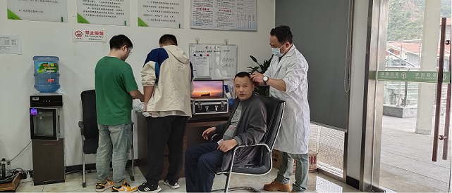 县茶投租车公司：开展毛发检测，筑牢安全防线