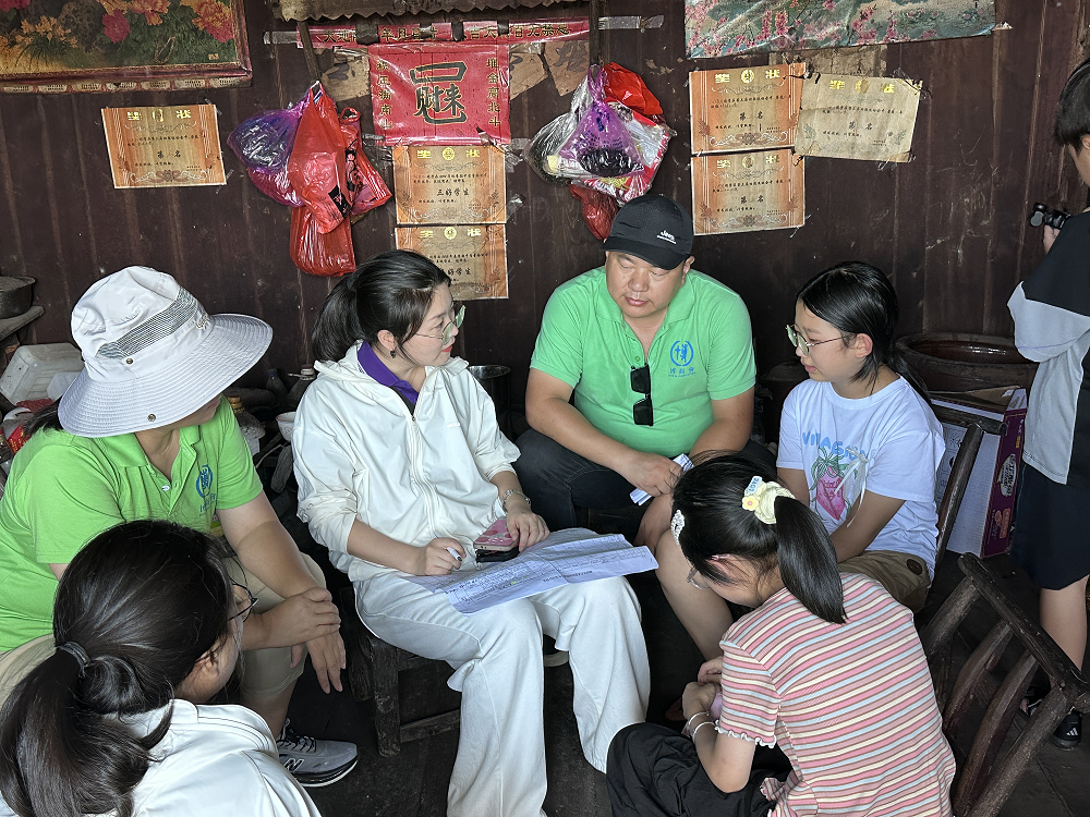 十二年助学路  团县委携手博商搭建“希望桥梁”