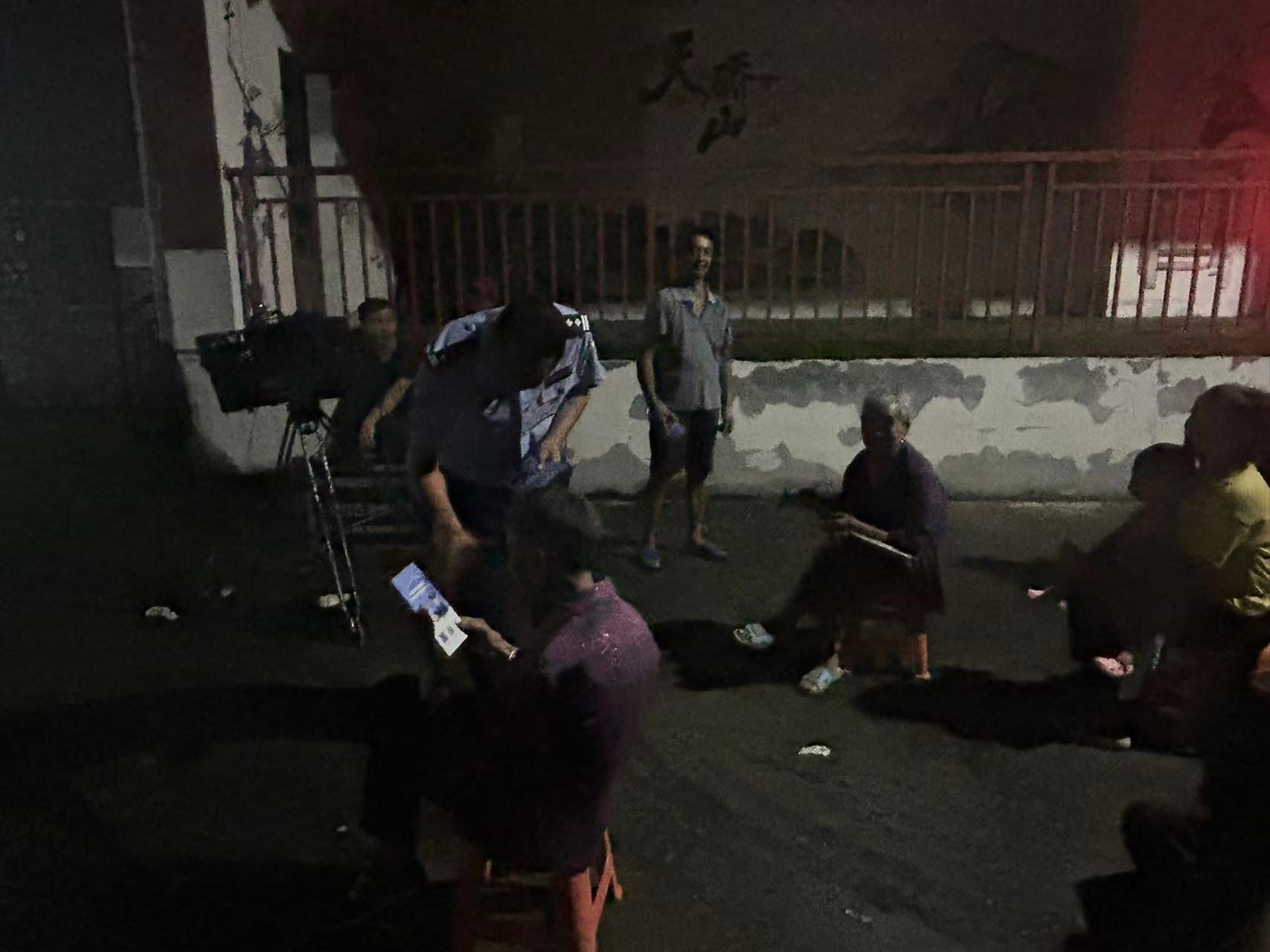 古阳镇天桥山村“法治进乡村 文明共践行”法律宣传活动有序开展