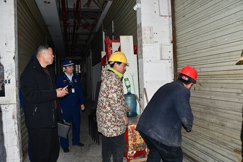 古丈县开展联合执法 筑牢古丈民族大市场冬季消防安全防线