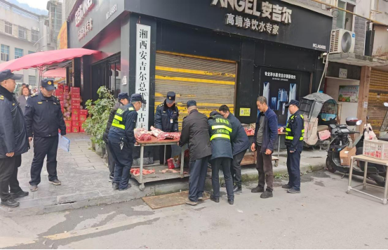 古丈县城管大队规范全城经营秩序