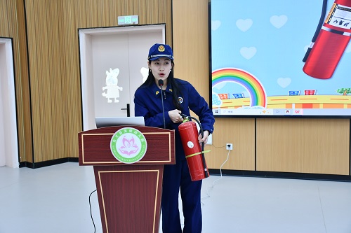 筑牢校园安全网 上好消防“第一课”