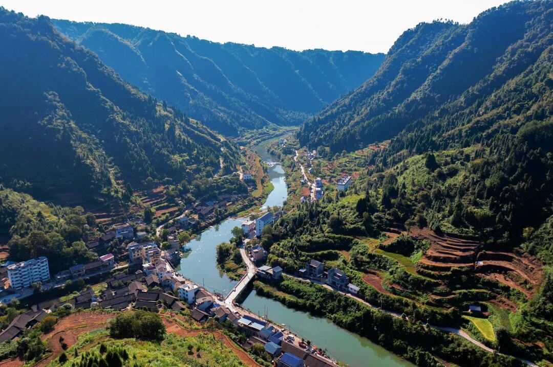 古丈县坪坝镇：四维发力绘就和美乡村新画卷