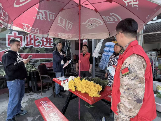 红石林镇：文明祭祀寄哀思 绿色平安过清明