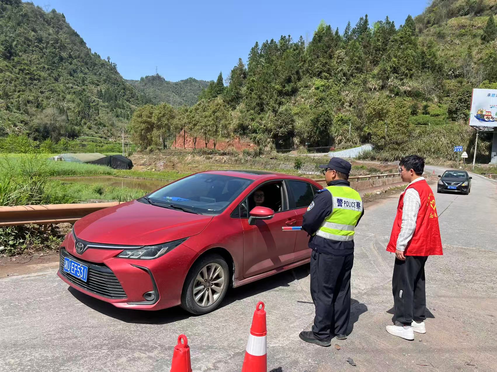 坪坝镇多措并举筑牢清明安全防线 文明祭祀护青山