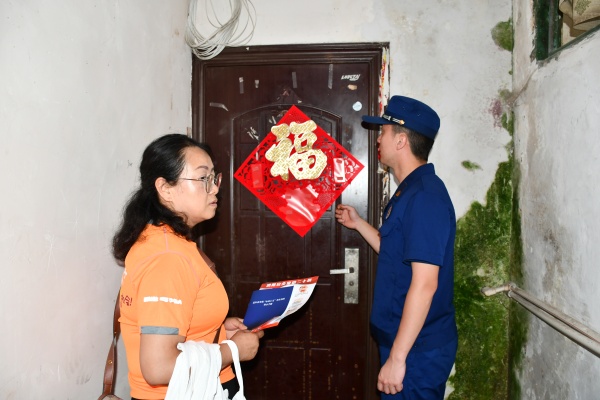 古丈县消防救援局开展老旧小区居民消防安全志愿防护活动