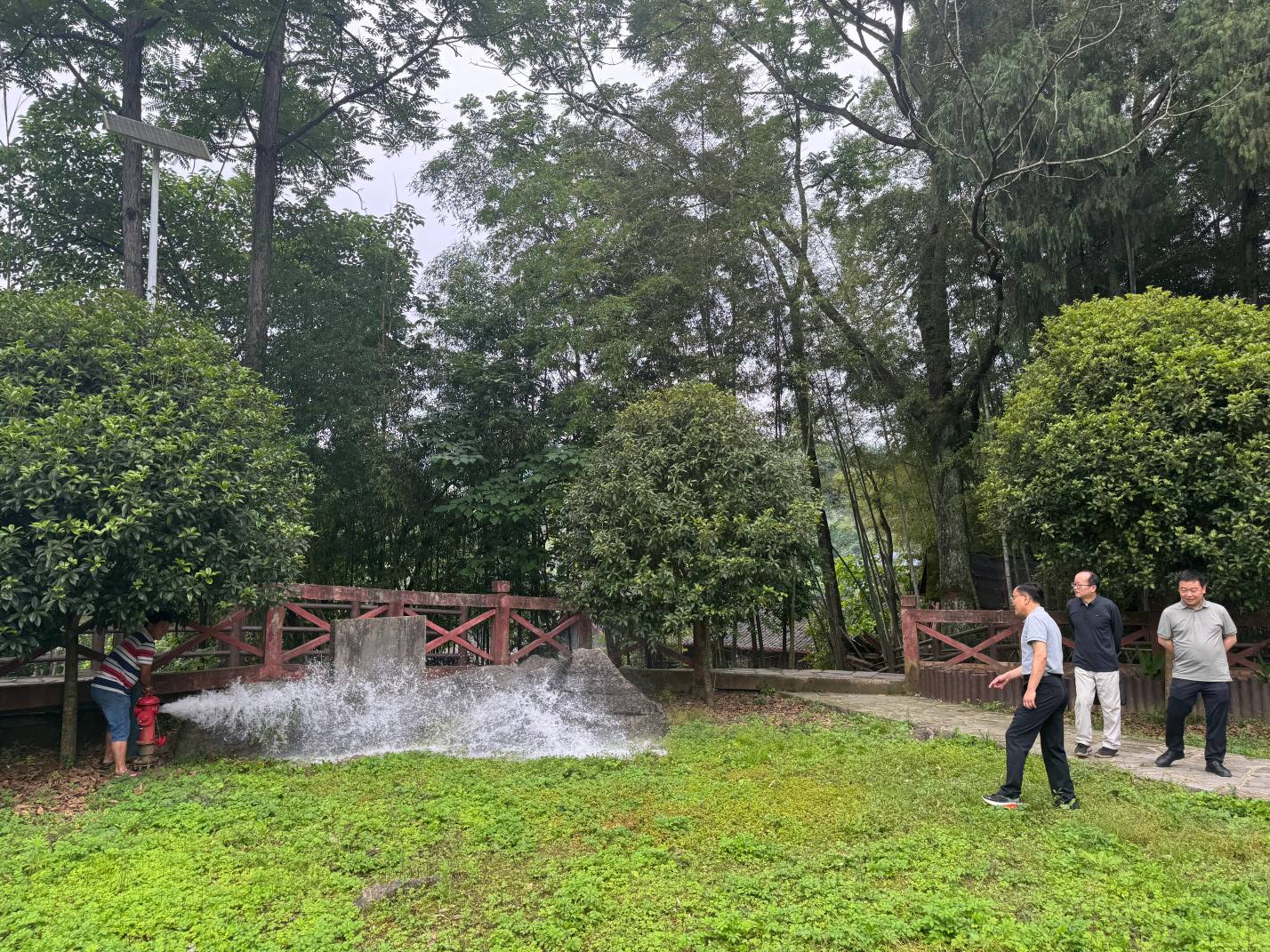 问诊隐患守古寨 长效治理护乡愁