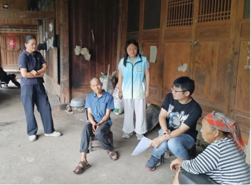 入户核查摸实情 动态调整暖民心——高峰镇扎实开展低保入户走访核查，精准兜牢民生保障底线
